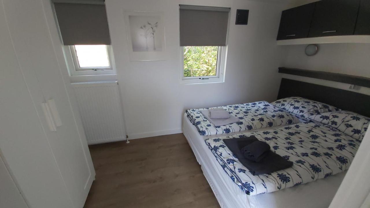 Ruim En Gezellig Chalet Voor 2 Personen Op De Veluwe Recreatiepark De Oude Driest Putten Eksteriør bilde